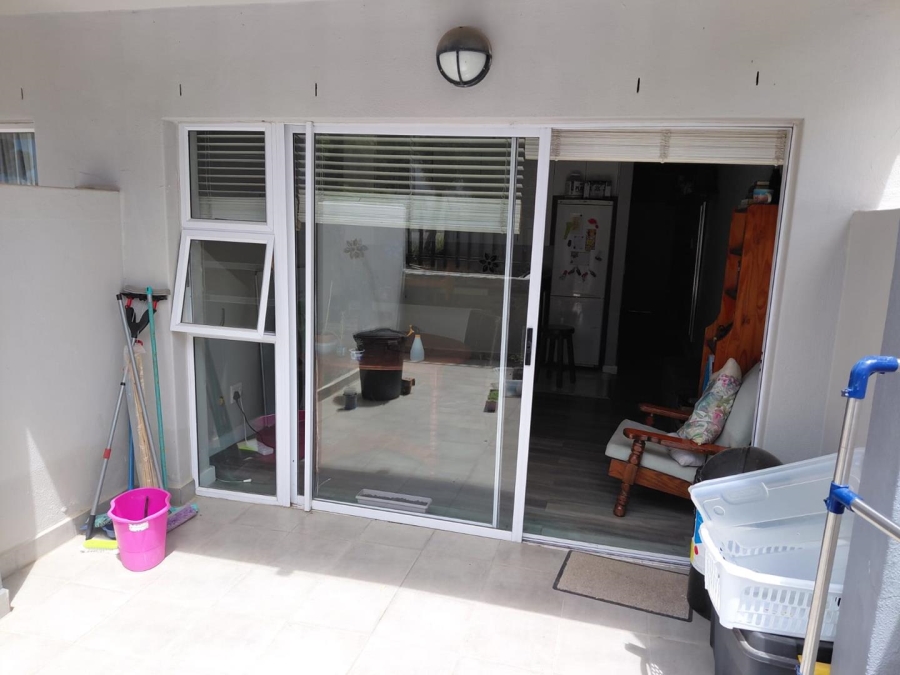 To Let 1 Bedroom Property for Rent in Okennedyville Western Cape
